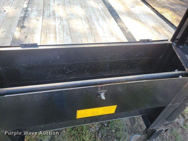 image for item IQ9963 2021 Mac-lander 29GTDWC  equipment trailer