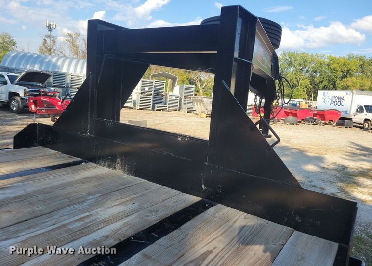 image for item IQ9963 2021 Mac-lander 29GTDWC  equipment trailer