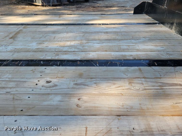 image for item IQ9963 2021 Mac-lander 29GTDWC  equipment trailer