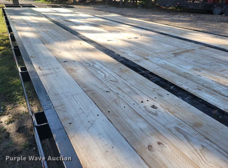 image for item IQ9963 2021 Mac-lander 29GTDWC  equipment trailer