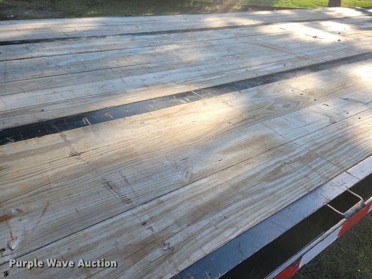 image for item IQ9963 2021 Mac-lander 29GTDWC  equipment trailer