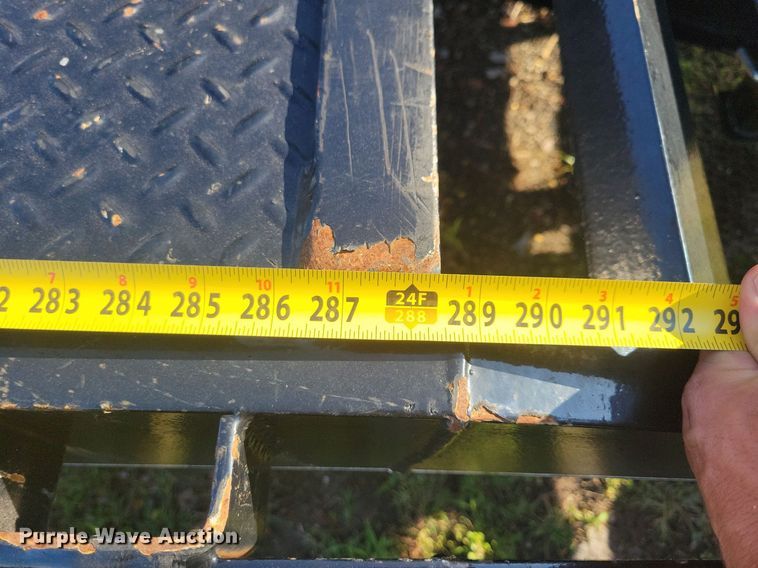 image for item IQ9963 2021 Mac-lander 29GTDWC  equipment trailer