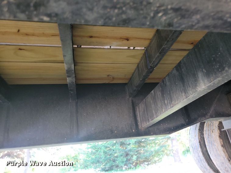 image for item IQ9963 2021 Mac-lander 29GTDWC  equipment trailer