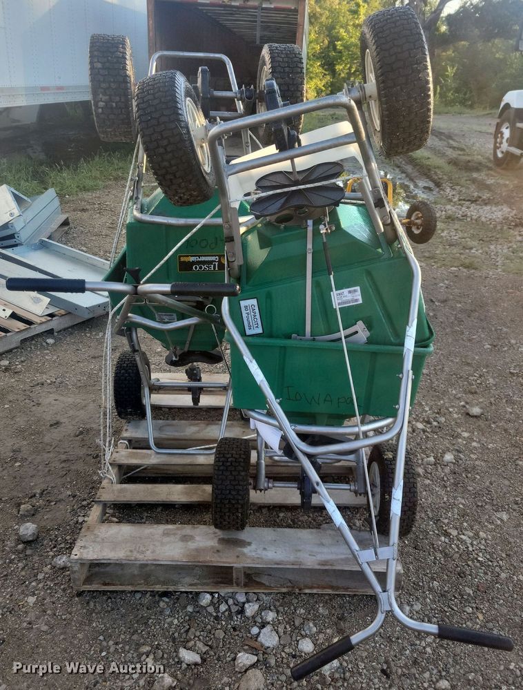 image for item IQ9966 (4) Lesco spreaders