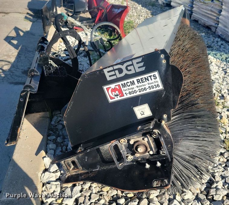 image for item IQ9969 2019 Edge 50504382  skid steer broom