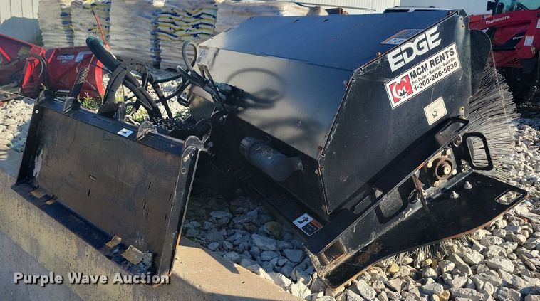 image for item IQ9969 2019 Edge 50504382  skid steer broom