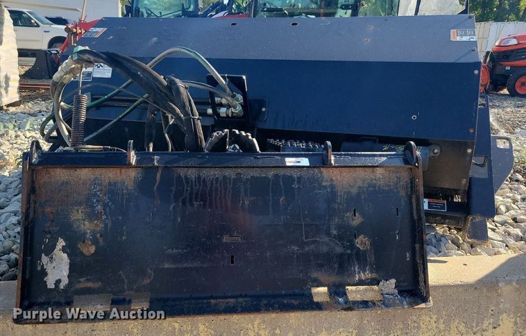 image for item IQ9969 2019 Edge 50504382  skid steer broom