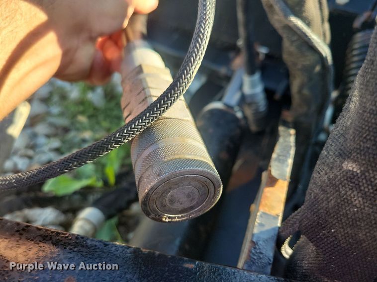 image for item IQ9969 2019 Edge 50504382  skid steer broom