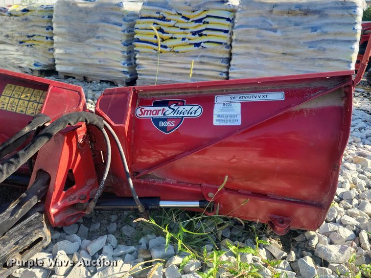 image for item IQ9970 2017 Boss XT  skid steer snow plow