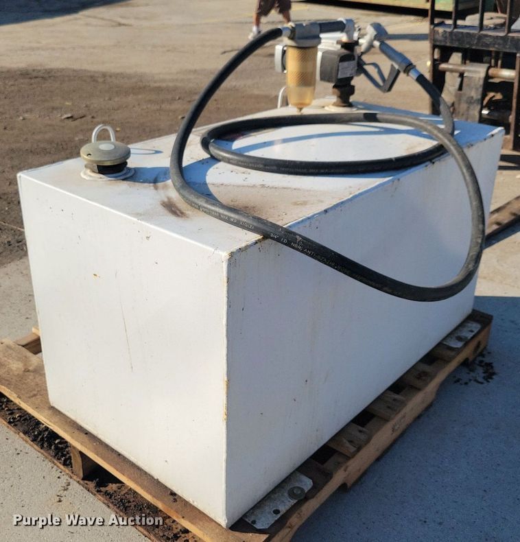 image for item IQ9971 Better Built  auxiliary fuel tank