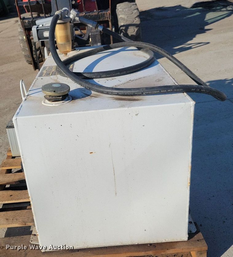 image for item IQ9971 Better Built  auxiliary fuel tank