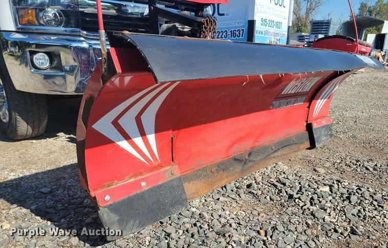 image for item IQ9973 2017 Chevrolet Silverado 3500HD  pickup truck