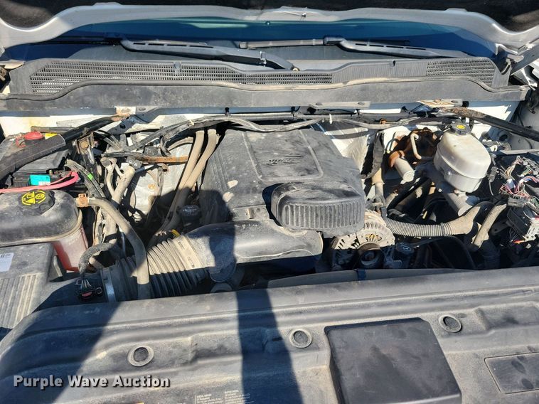 image for item IQ9973 2017 Chevrolet Silverado 3500HD  pickup truck