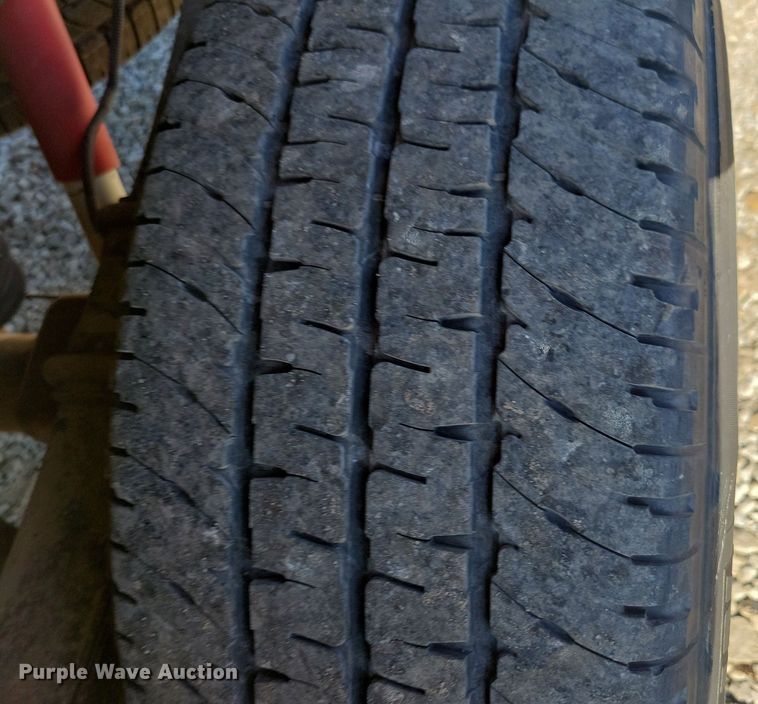 image for item IQ9973 2017 Chevrolet Silverado 3500HD  pickup truck