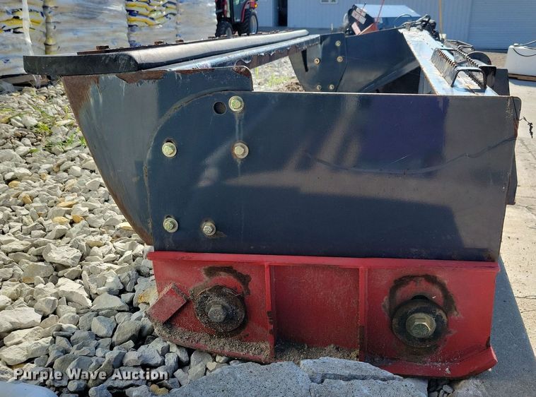 image for item IQ9975 Virnig  96" W skid steer snow pusher