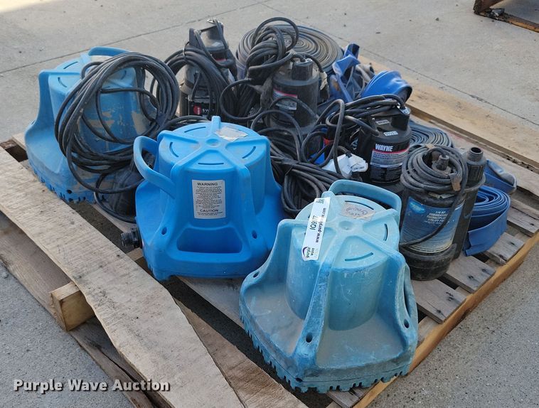 image for item IQ9977 (7) Wayne submersible pumps