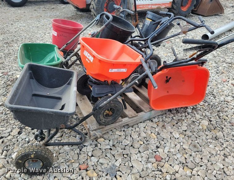 image for item IQ9978 (8) spreaders