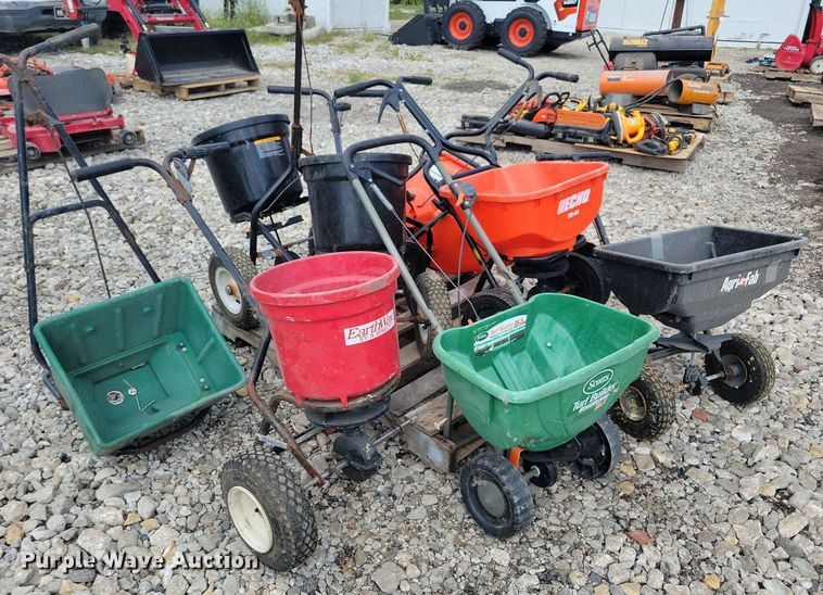 image for item IQ9978 (8) spreaders