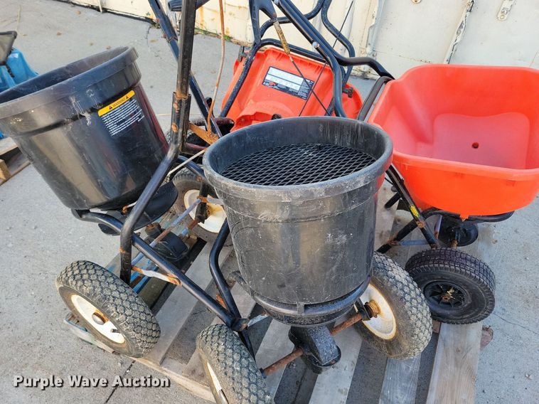 image for item IQ9978 (8) spreaders