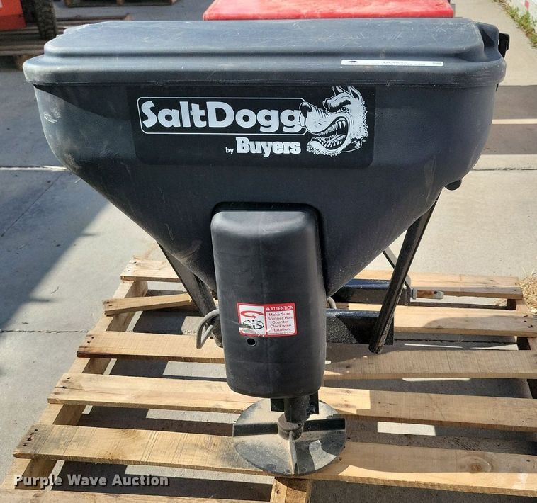 image for item IQ9979 SaltDogg  spreader