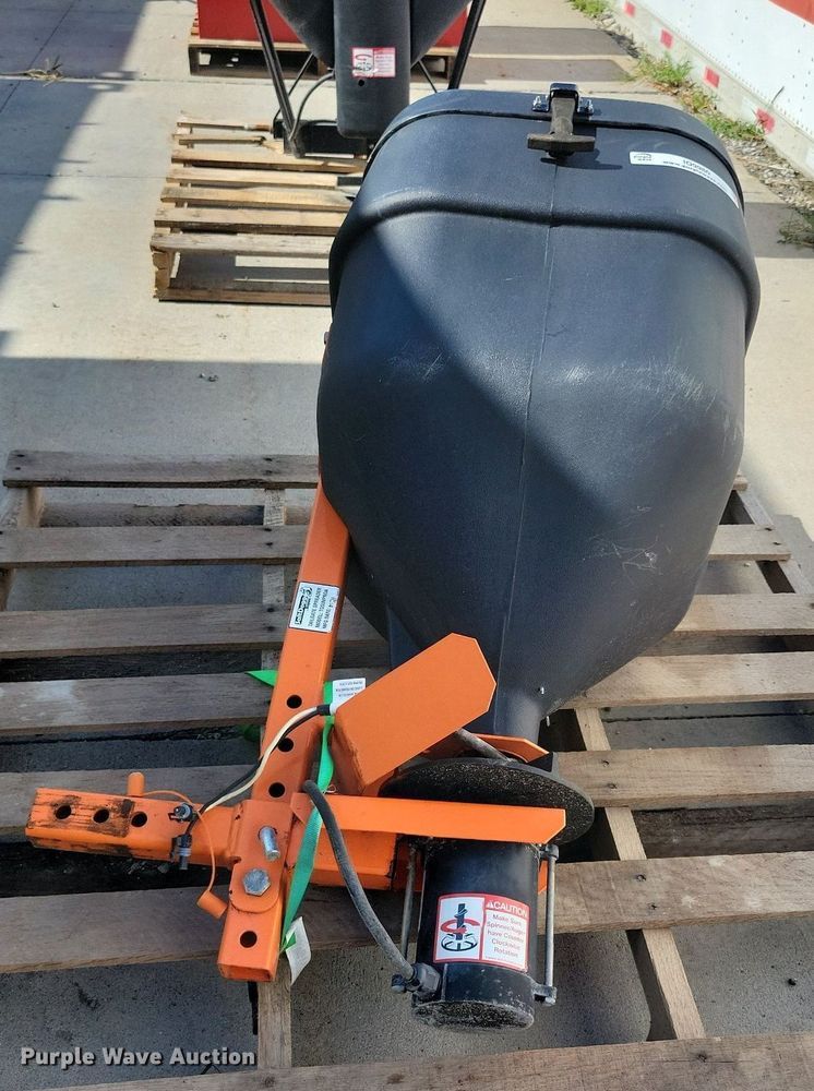 image for item IQ9980 SaltDogg  spreader