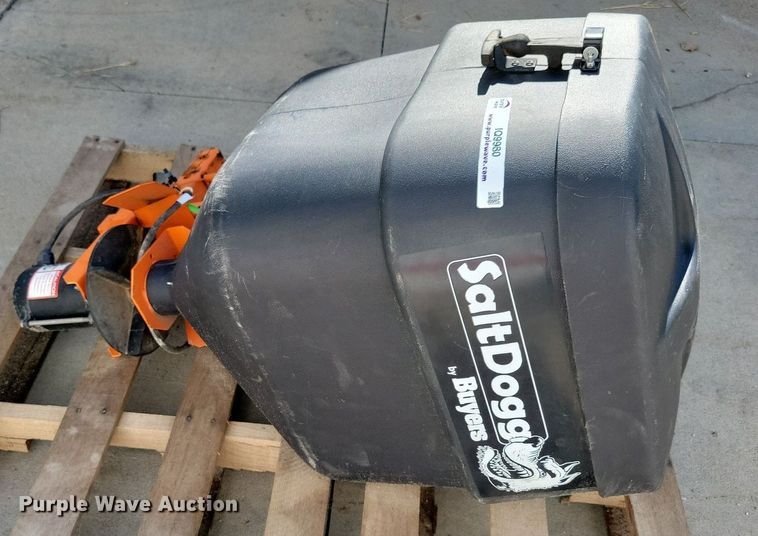 image for item IQ9980 SaltDogg  spreader