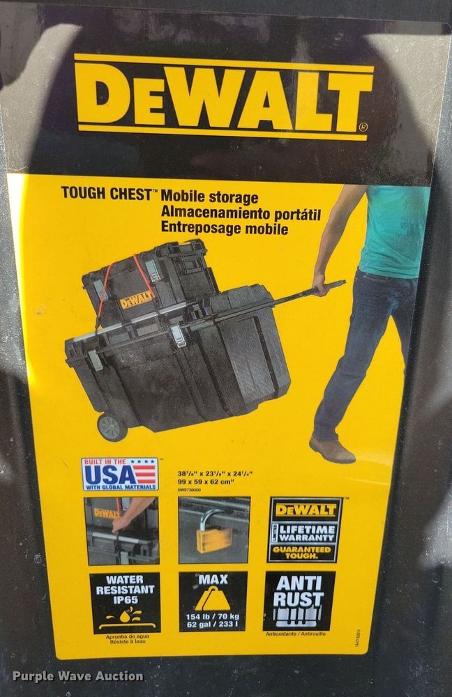 image for item IQ9981 (2) toolboxes