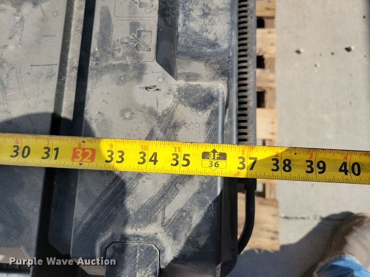 image for item IQ9981 (2) toolboxes