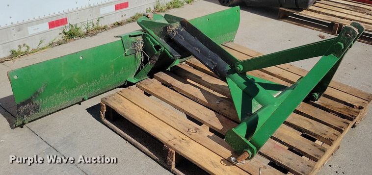 image for item IQ9982 62" W three point blade