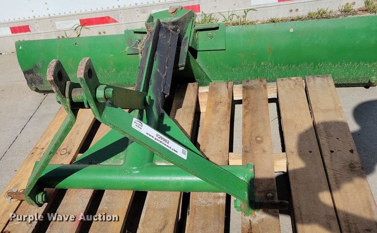 image for item IQ9982 62" W three point blade