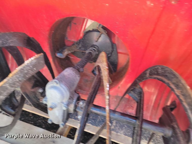 image for item IQ9985 Honda HS828  snow blower