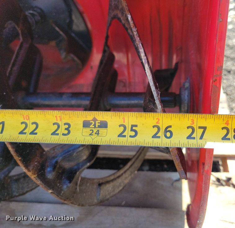 image for item IQ9985 Honda HS828  snow blower