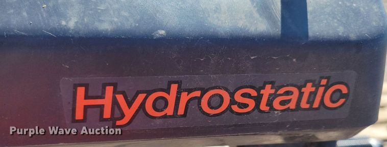 image for item IQ9985 Honda HS828  snow blower