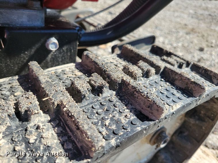 image for item IQ9985 Honda HS828  snow blower