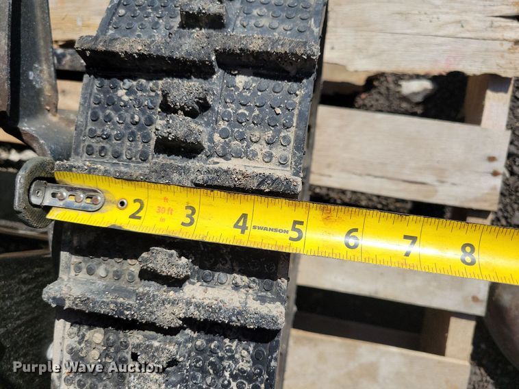 image for item IQ9985 Honda HS828  snow blower