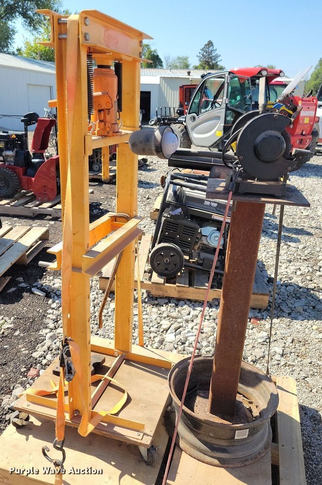 image for item IQ9986 Tools