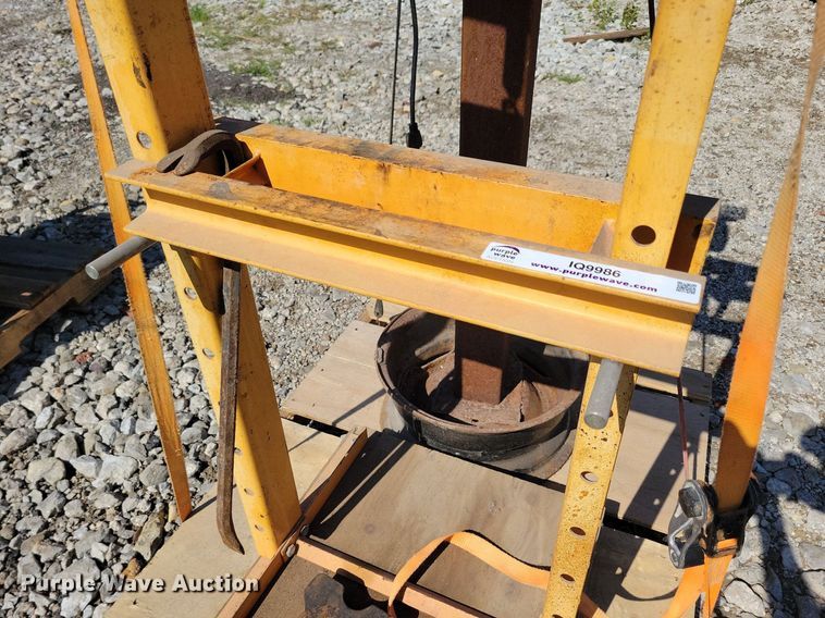 image for item IQ9986 Tools