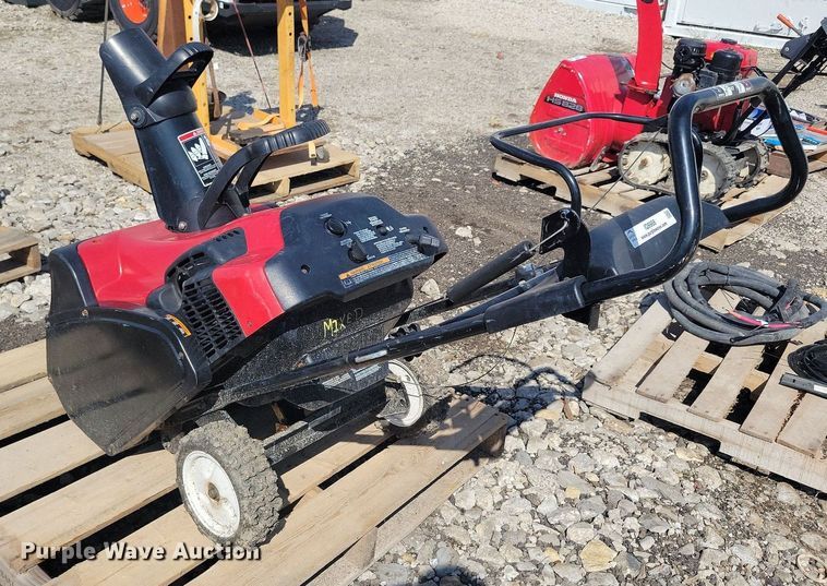 image for item IQ9988 Toro Snow Commander  snow blower