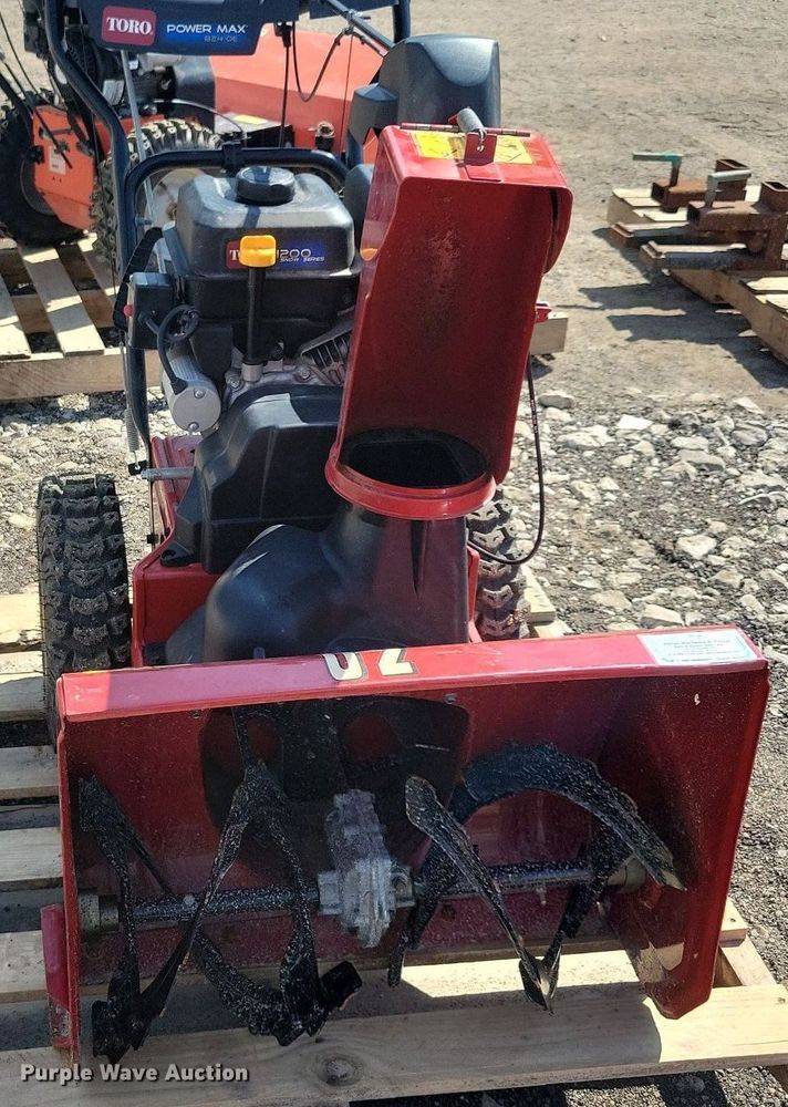 image for item IQ9989 Toro Power Max 824 OE  snow blower