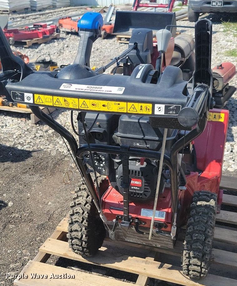 image for item IQ9989 Toro Power Max 824 OE  snow blower