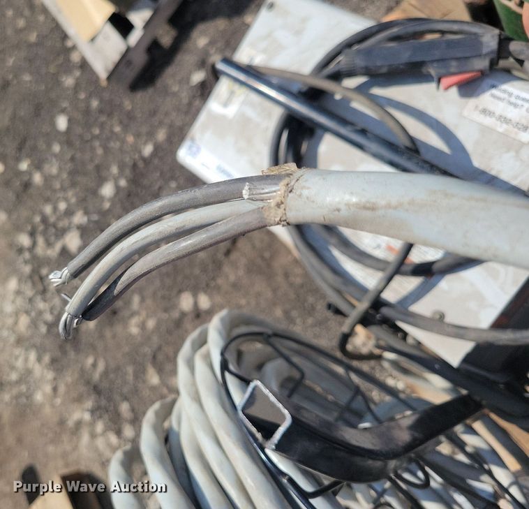 image for item IQ9991 Hobart Handler 130 XL  welder