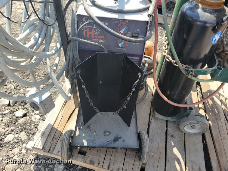 image for item IQ9991 Hobart Handler 130 XL  welder