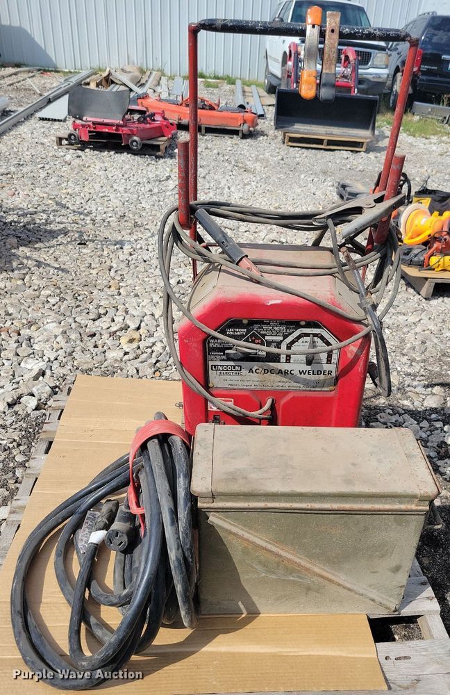 image for item IQ9993 Lincoln  welder