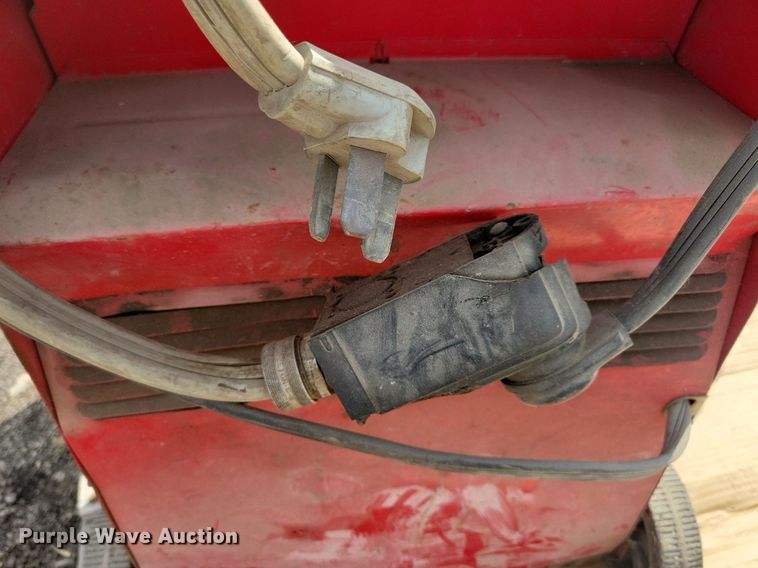 image for item IQ9993 Lincoln  welder