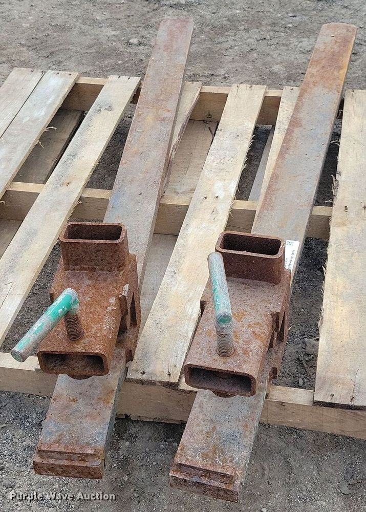 image for item IQ9994 47" L forks