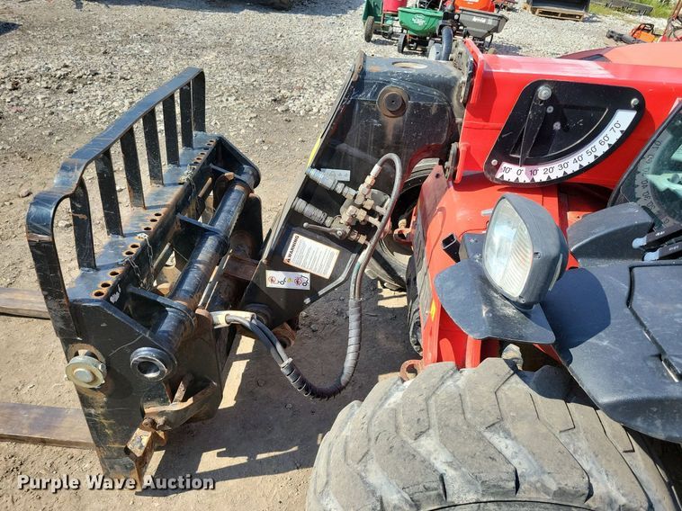 image for item IQ9995 2019 Manitou MT625H  telehandler