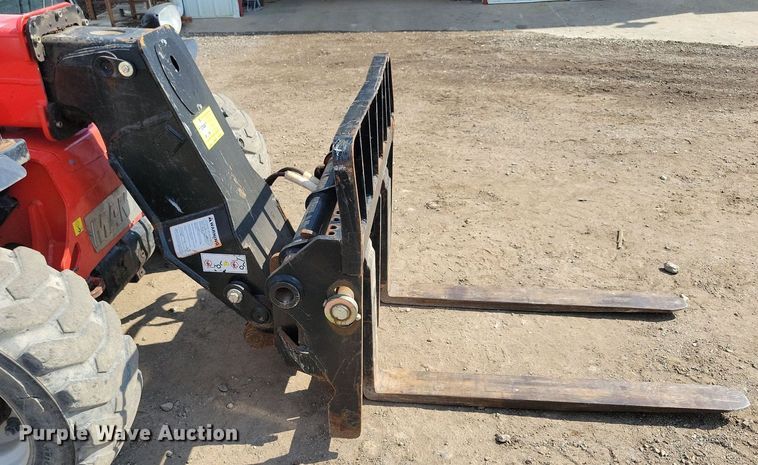 image for item IQ9995 2019 Manitou MT625H  telehandler