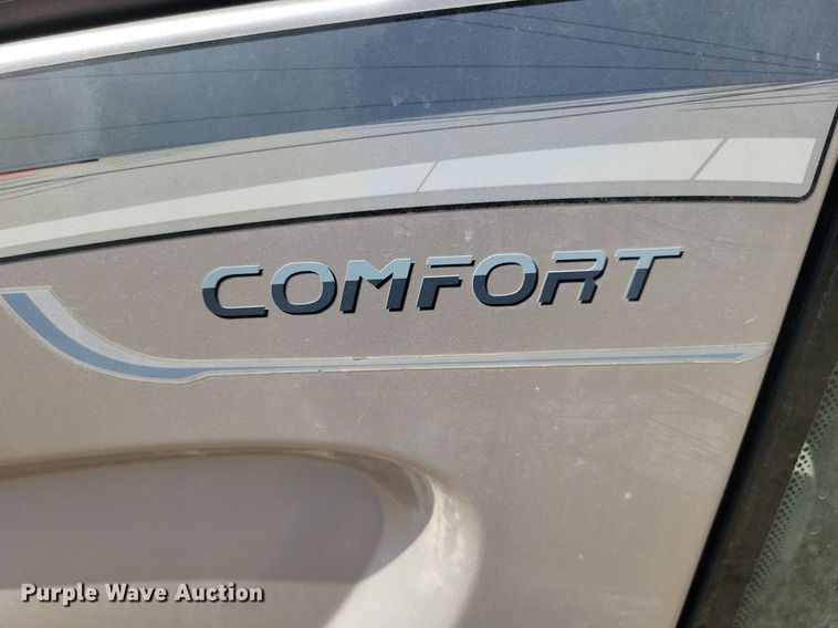 image for item IQ9995 2019 Manitou MT625H  telehandler