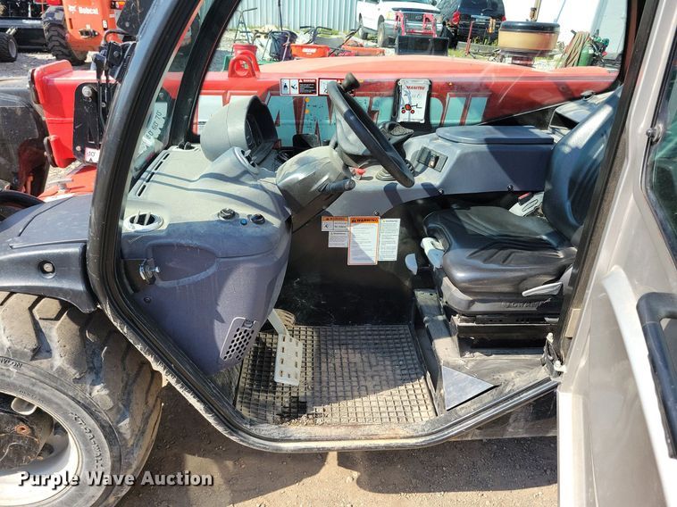 image for item IQ9995 2019 Manitou MT625H  telehandler