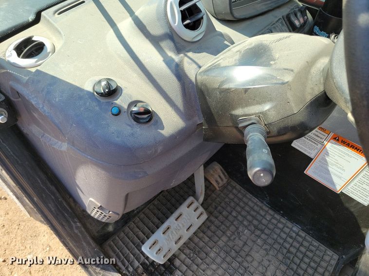 image for item IQ9995 2019 Manitou MT625H  telehandler